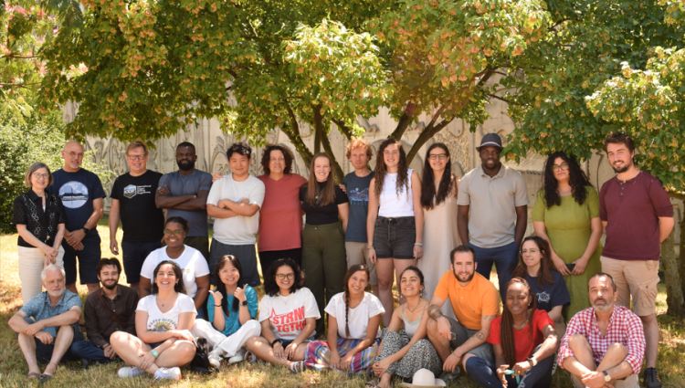 Pesquisadoras participam de curso na França